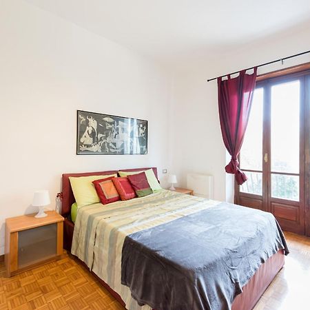 Appartamento Casa Dei Puzzle - Jigsaw House Torino Esterno foto